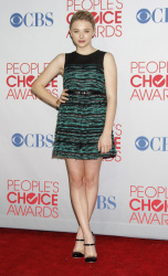 Chloe Moretz - 2012 People's Choice Awards at the Nokia Theatre (Los Angeles, January 11, 2012) - 335xHQ PLn1zpa8