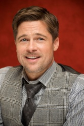 Brad Pitt - The Curious Case of Benjamin Button press conference portraits by Vera Anderson (Los Angeles, December 6, 2008) - 14xHQ PMrah1PR