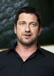 Gerard Butler - "The Ugly Truth" press conference portraits by Armando Gallo (Los Angeles, July 19, 2009) - 15xHQ RnGyuA8l