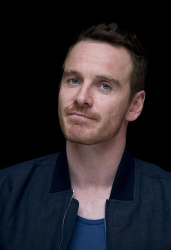 Michael Fassbender - X- Men: Days of Future Past press conference portraits by Magnus Sundholm (New York, May 9, 2014) - 25xHQ Tnglx7Cv