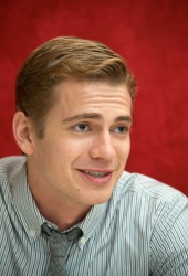 Hayden Christensen - Takers press conference portraits by Vera Anderson (Beverly Hills, August 5, 2010) - 12xHQ UAE4t2w8