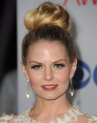 Jennifer Morrison - Jennifer Morrison & Ginnifer Goodwin - 38th People's Choice Awards held at Nokia Theatre in Los Angeles (January 11, 2012) - 244xHQ Ujzgkktb