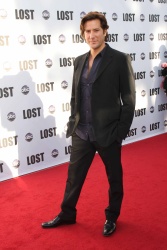 Henry Ian Cusick - arrives at ABC's Lost Live The Final Celebration (2010.05.13) - 14xHQ UlBaU9gw