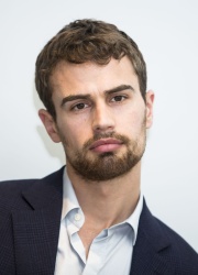 Theo James - Theo James - "Insurgent" press conference portraits by Armando Gallo (Beverly Hills, March 6, 2015) - 23xHQ WYuHJvu7