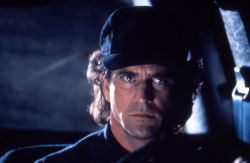 Mel Gibson - Mel Gibson, Danny Glover, Joe Pesci - Постеры и промо к фильму "Lethal Weapon 2 (Смертельное оружие 2)", 1989 (20xHQ) XW3Gu7XD