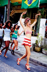 Alessandra Ambrosio - Ellen von Unwerth Photoshoot for Vogue Magazine Brazil, September 2014 - 11xHQ XmhtHg4i