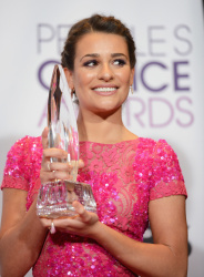 Lea Michele - 2013 People's Choice Awards at the Nokia Theatre in Los Angeles, California - January 9, 2013 - 339xHQ YmidYp7e