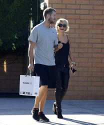 Calvin Harris and Rita Ora - out and about in Los Angeles - September 18, 2013 - 16xHQ ZVHwbqI4